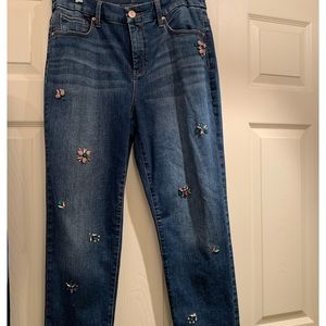 Chico’s So Slimming Girlfriend slim leg Ankle Jeans